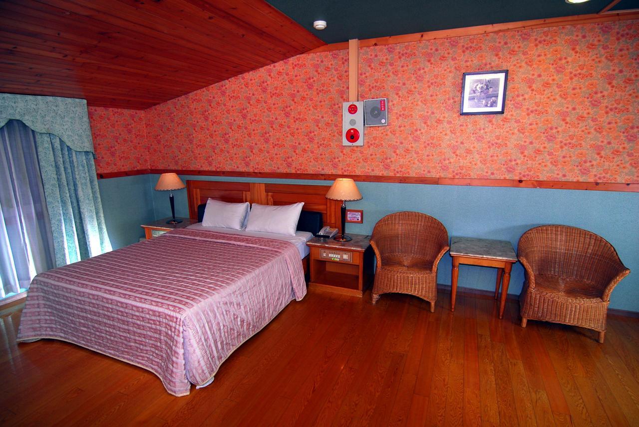 Paiwei Motel Tainan Dış mekan fotoğraf